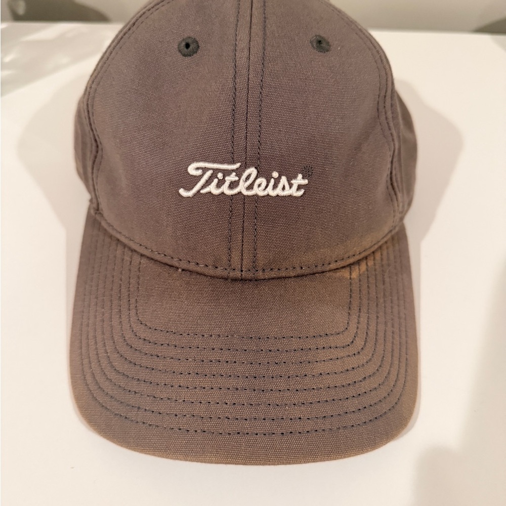Titleist Charcoal Cap
